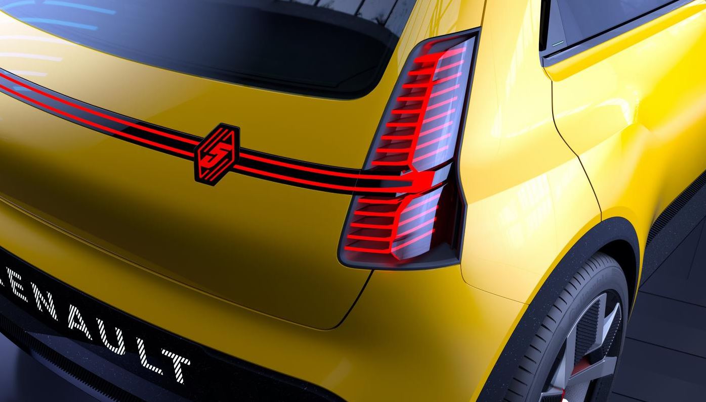 Signature lumineuse arrière Renault 5 Electrique E-tech 40kWh 95hp